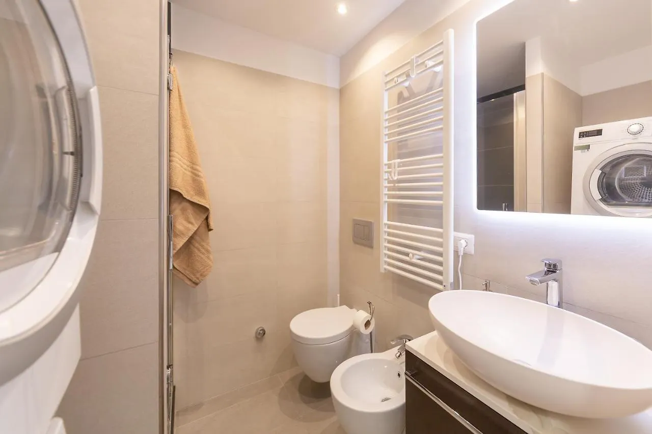 Apartment Marghera Suite Duomo 10Min, Fast Wifi & Metro Milan Italy