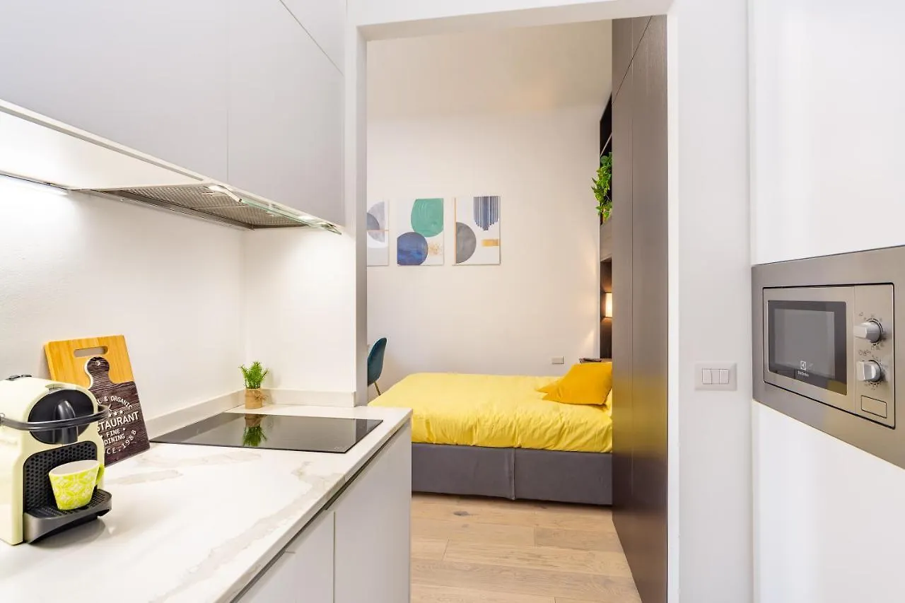 Marghera Suite Duomo 10Min, Fast Wifi & Metro Milan